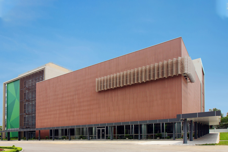 4 | Education Design International | EDI